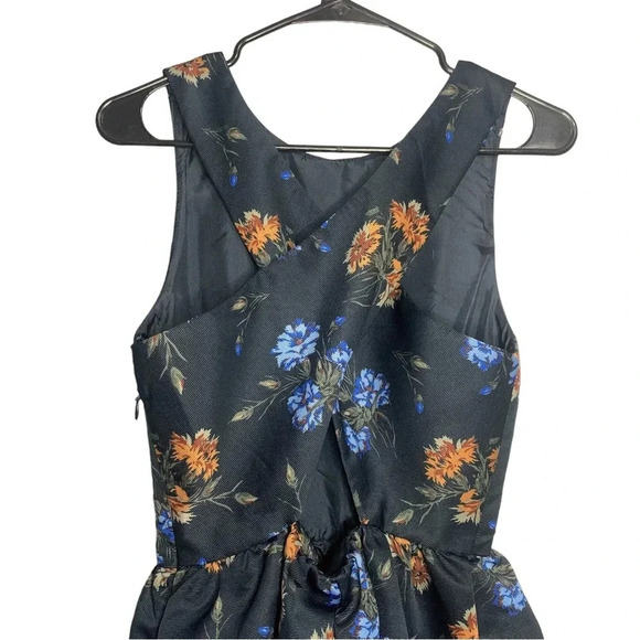 Zara Basics Flare Floral Print Navy Back Crossover Pleated Dress Size Small - Picture 7 of 11